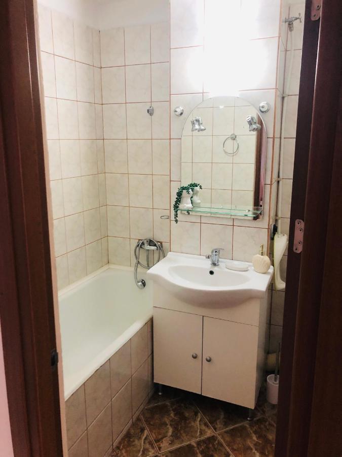 Ana-Maria Home Ramnicu Valcea Ngoại thất bức ảnh
